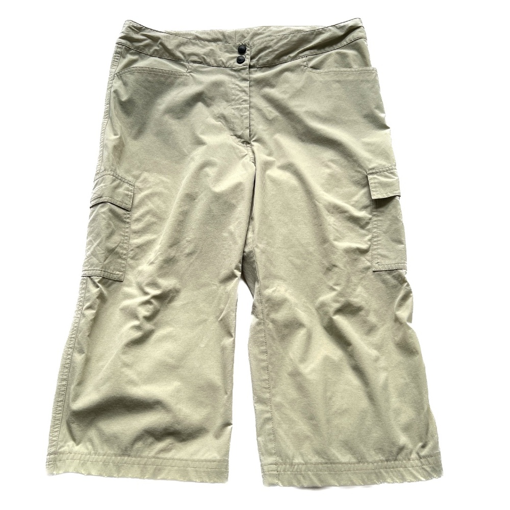 Tilley Cargo Crop Pants Pale Green Nylon Size 36 Lightweight 19" Inseam
